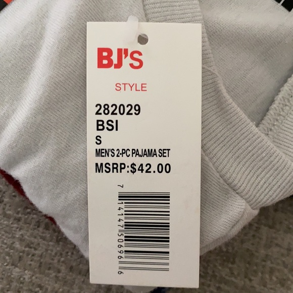 Star Wars Mandalorian 2 piece short sleeve pajama set Size Small NWT - Picture 7 of 7